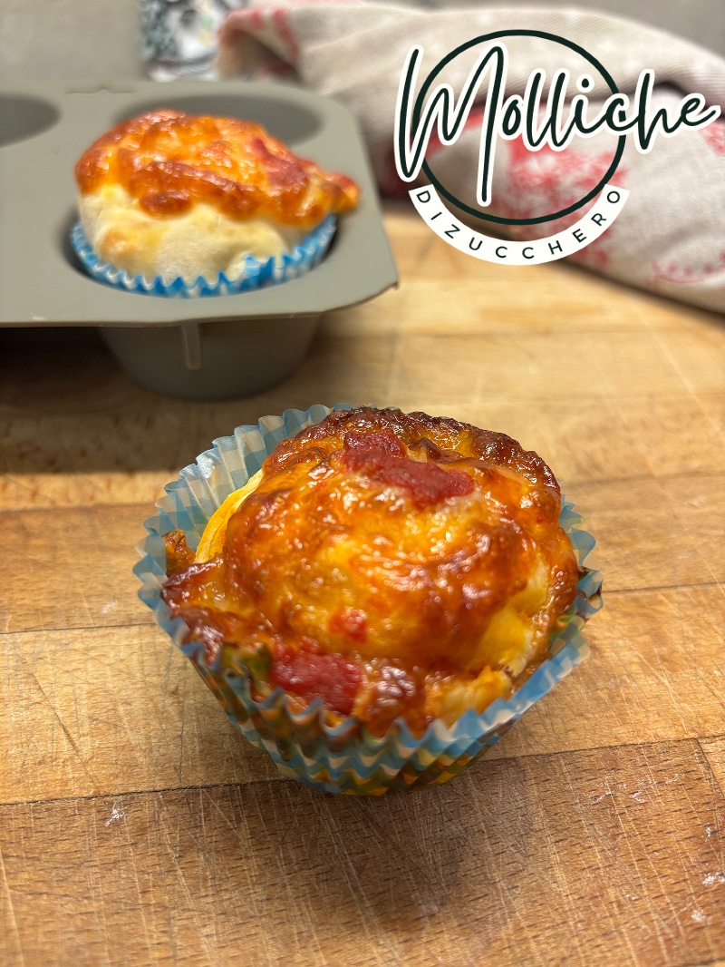 Pizza muffins