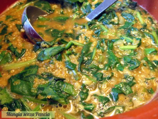 Zuppa lenticchie spinaci e quinoa, Mangia senza Pancia