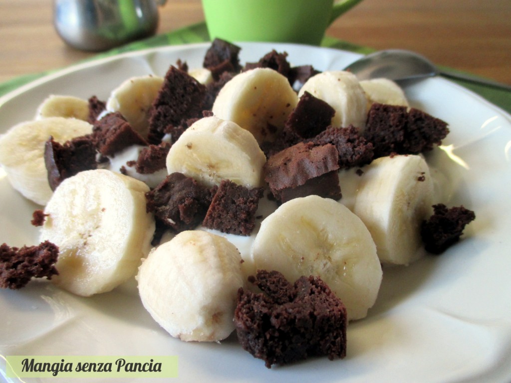 Brownie con banana e yogurt greco