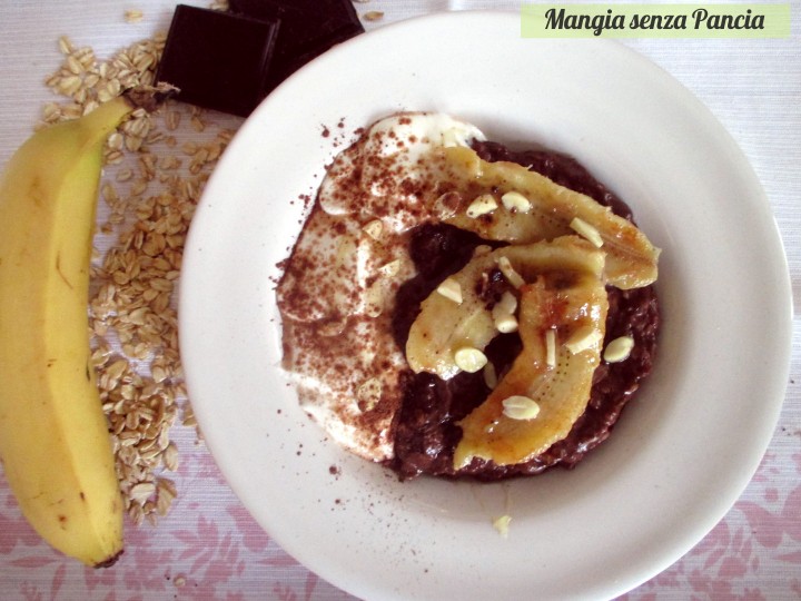 Porridge al cacao light con yogurt e frutta, Mangia senza Pancia