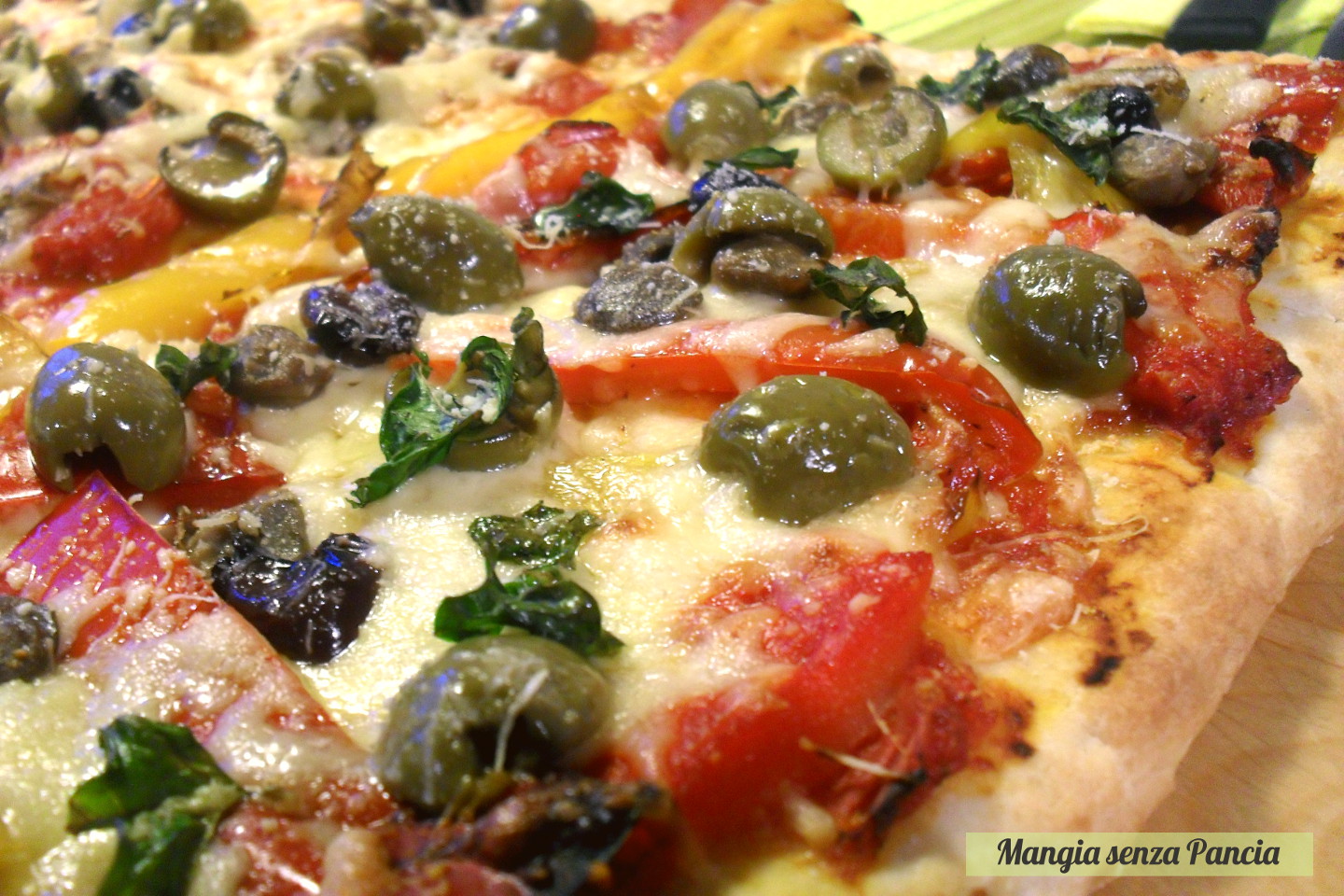 Pizza peperoni e olive