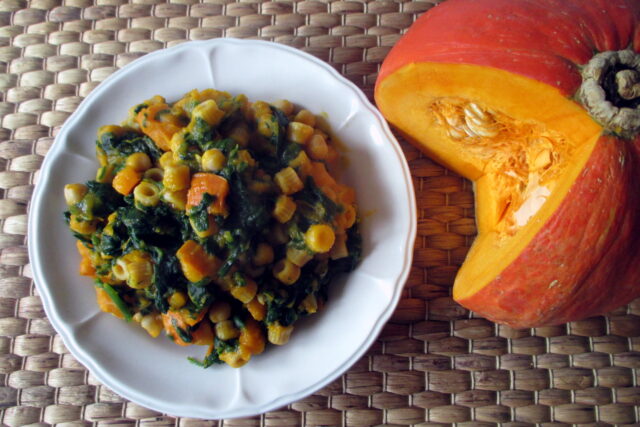 Pasta zucca, ceci e spinaci
