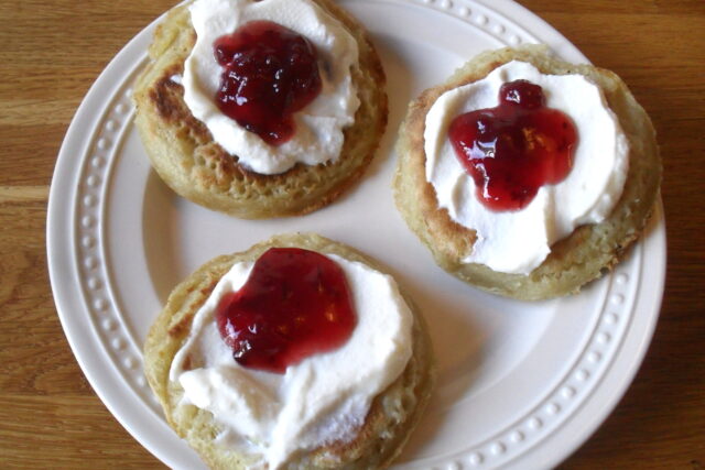 Crumpets light: i pancakes inglesi