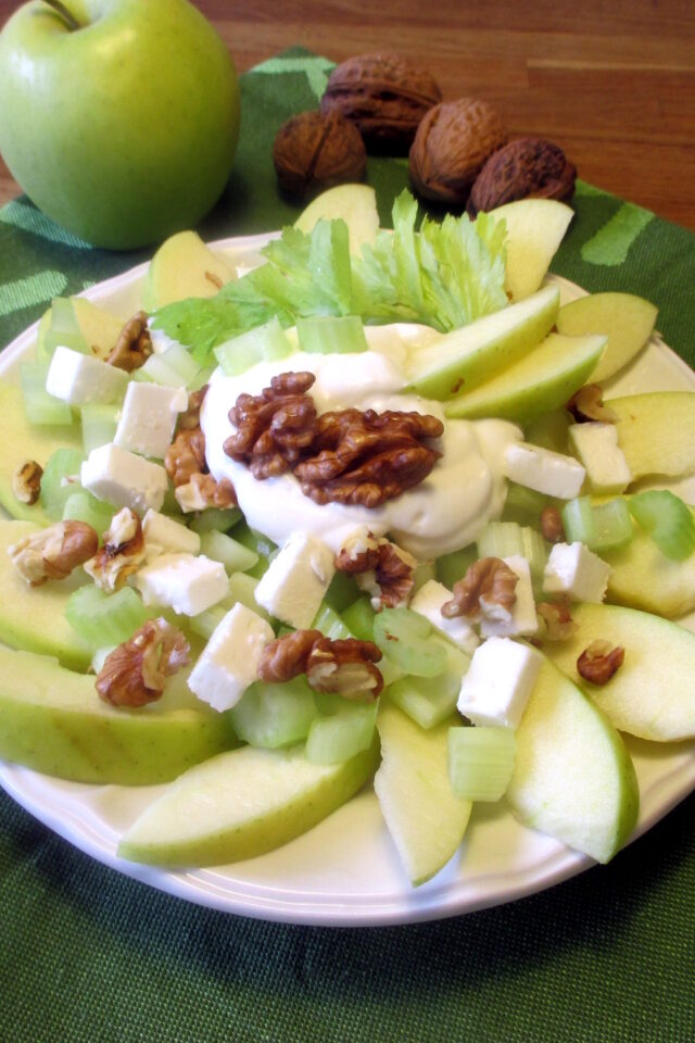 Insalata Waldorf light con feta, Mangia senza Pancia