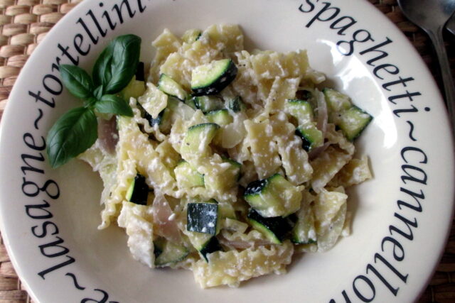 Pasta e zucchine cremosa al basilico, Mangia senza Pancia