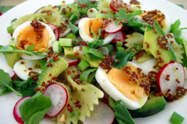 Pasta fredda con verdure, uova e avocado, Mangia senza Pancia