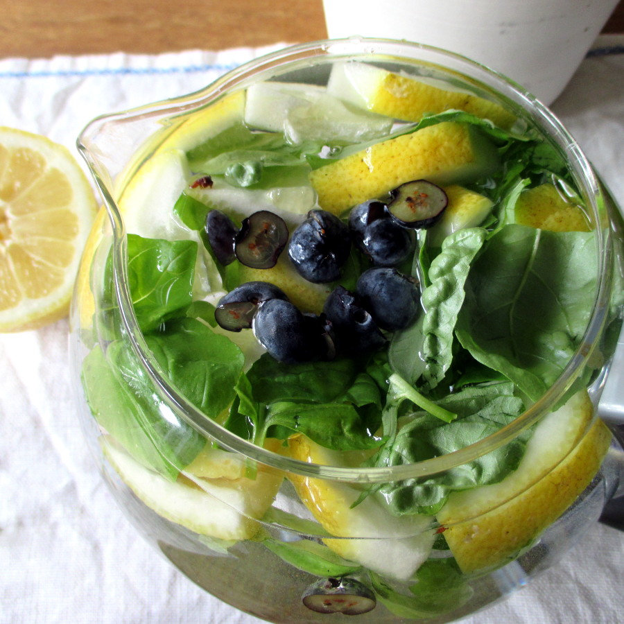 Bevanda depurativa basilico e limone, Mangia senza Pancia