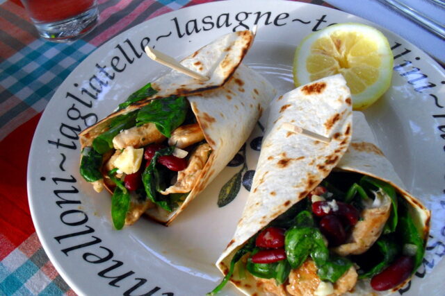 Burritos light con pollo e fagioli messicani
