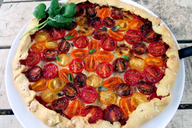 Torta salata pomodorini e ricotta