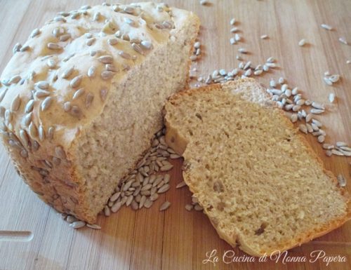 Pane con Semi di Girasole con La Macchina del Pane