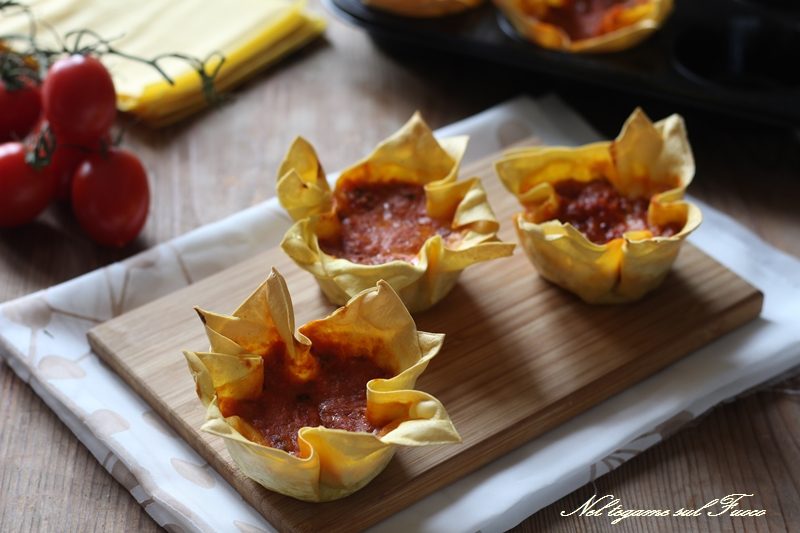 Cestini di lasagne alla bolognese rivisitata