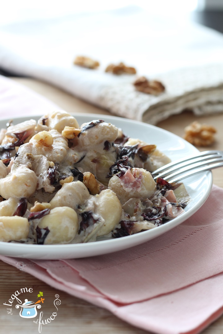 gnocchi cotti radicchio speck e noci