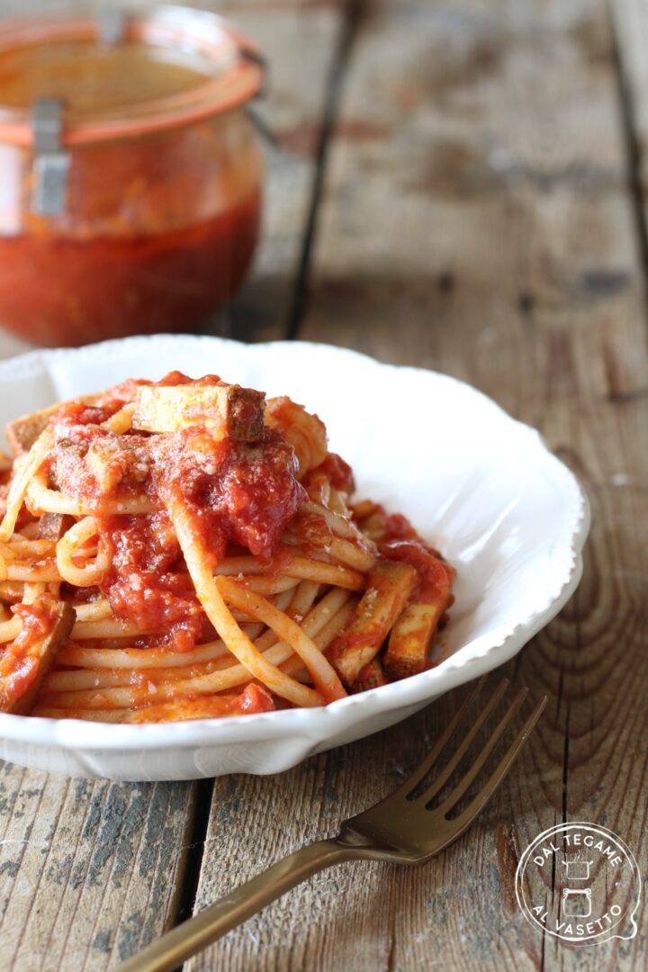 Amatriciana vegana in vasocottura