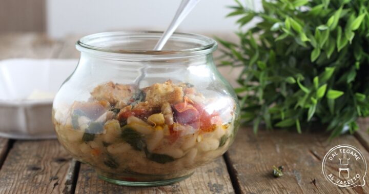 Zuppa di cannellini e spinaci in vasocottura