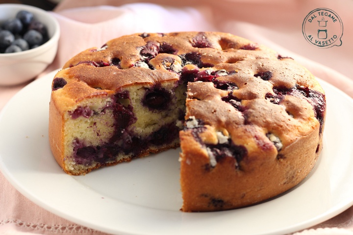 Torta ai mirtilli in microonde