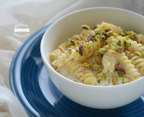 Fusilli ricotta e pistacchi Fusilli ricotta e pistacchi