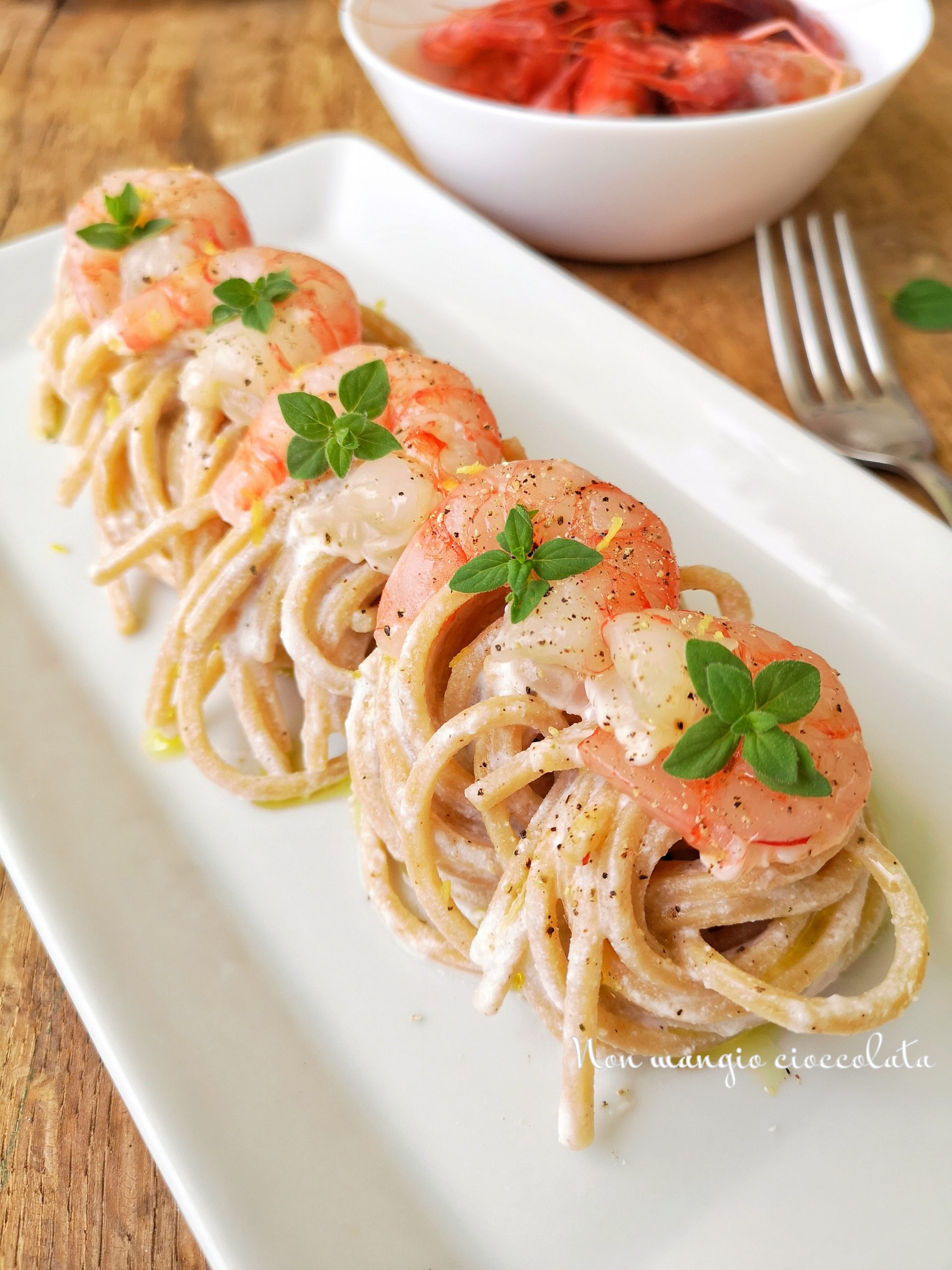 Spaghetti integrali con gamberi - Dietanutrizionista Bologna