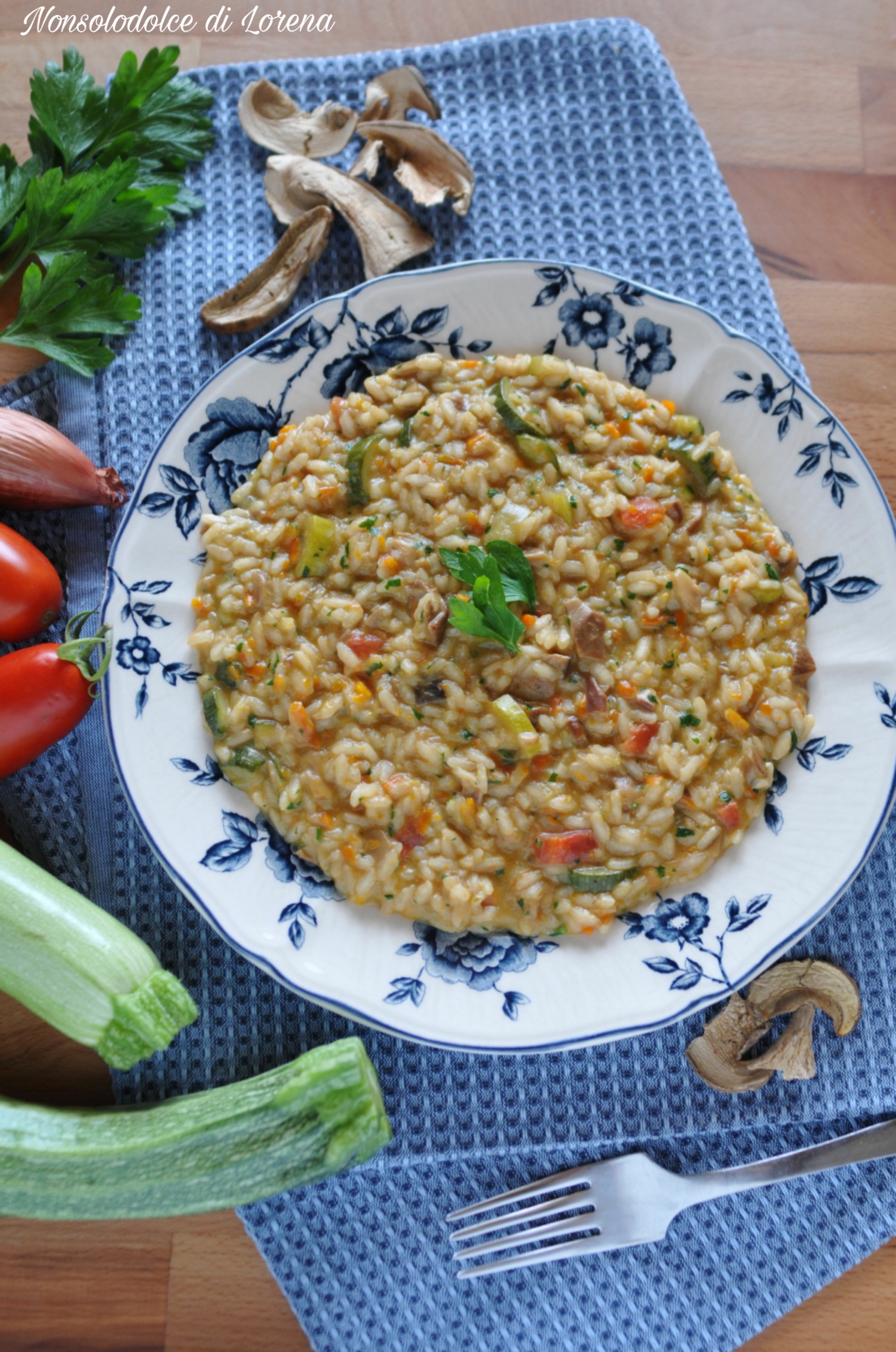 RISOTTO AI FUNGHI PORCINI E VERDURE, primo piatto semplice e saporito