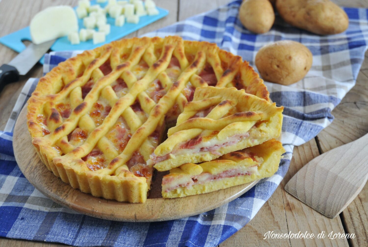 CROSTATA DI PATATE con prosciutto e formaggio