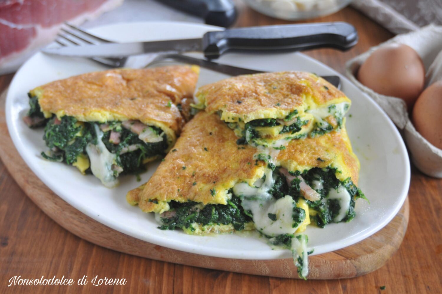 omelette con spinaci speck e formaggio