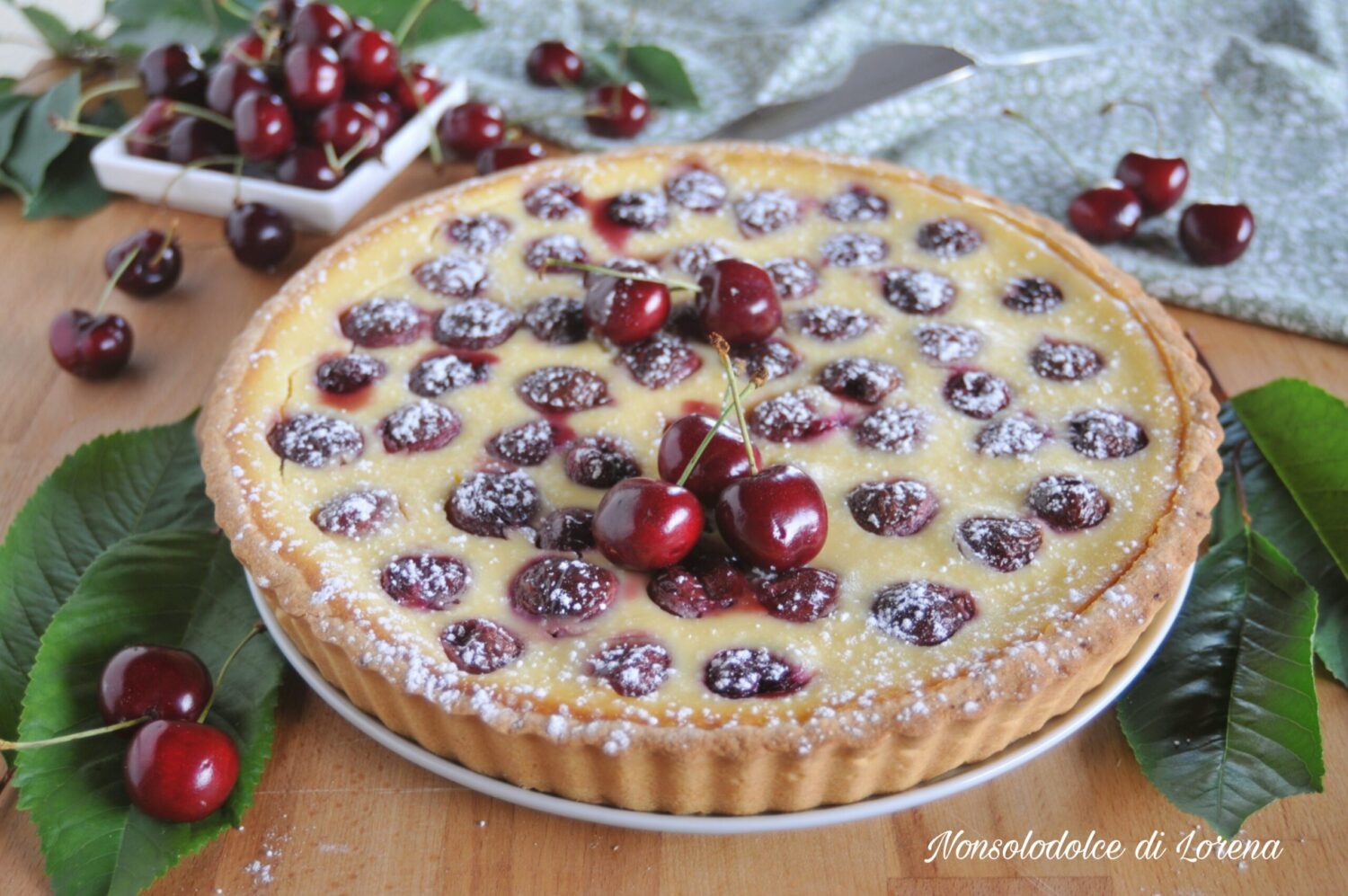 crostata di ciliegie e crema di ricotta