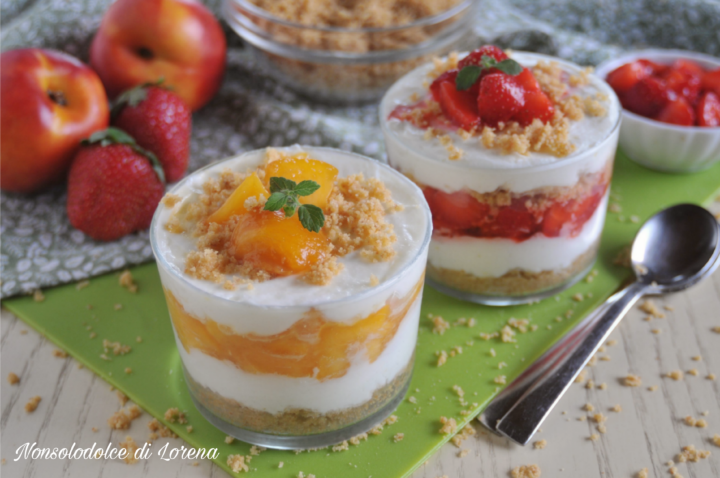 cheesecake nel bicchiere alla frutta