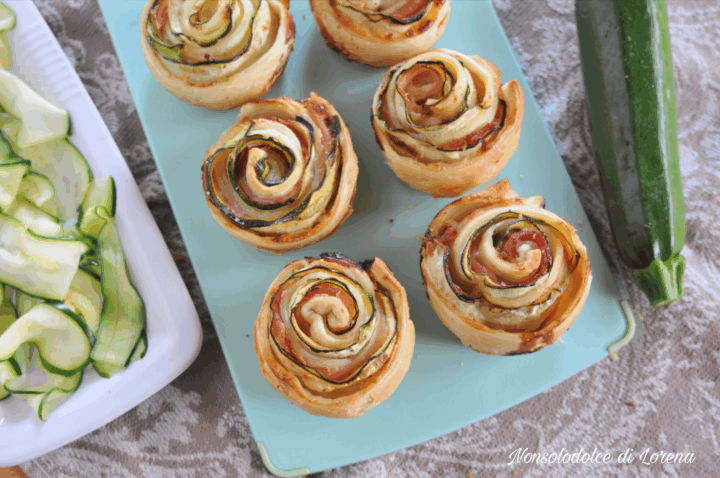 rose di sfoglia zucchine e prosciutto