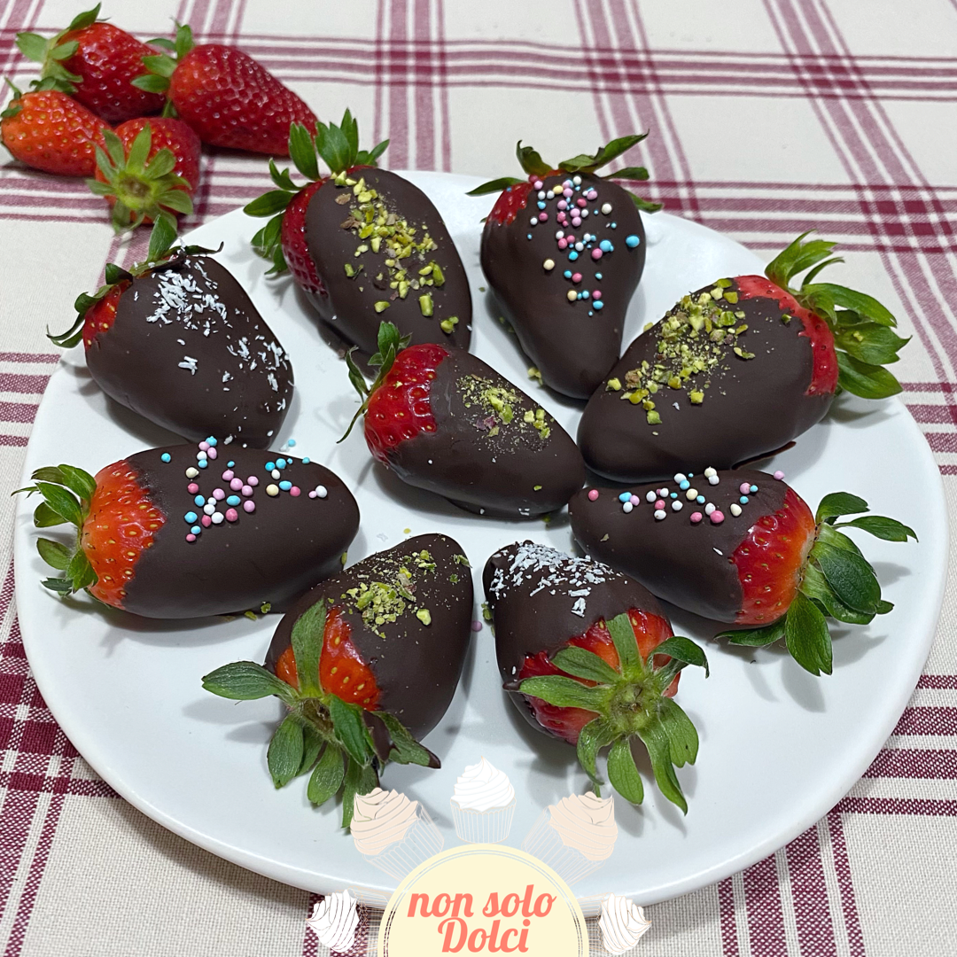 Fragole con cioccolato fondente