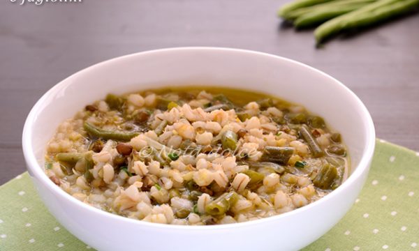 Minestra di orzo con azuki e fagiolini ricetta facile