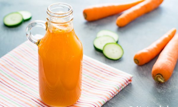 Estratto di carote e cetriolo ricetta facile bevanda