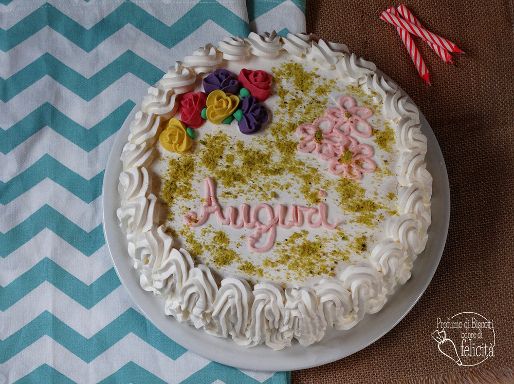 torta di compleanno semplice panna e crema