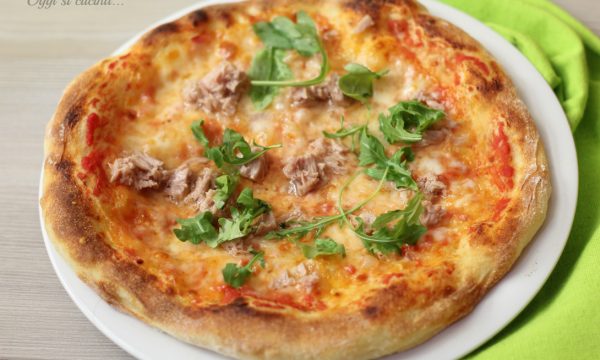 Pizza tipo napoletana con lievito madre