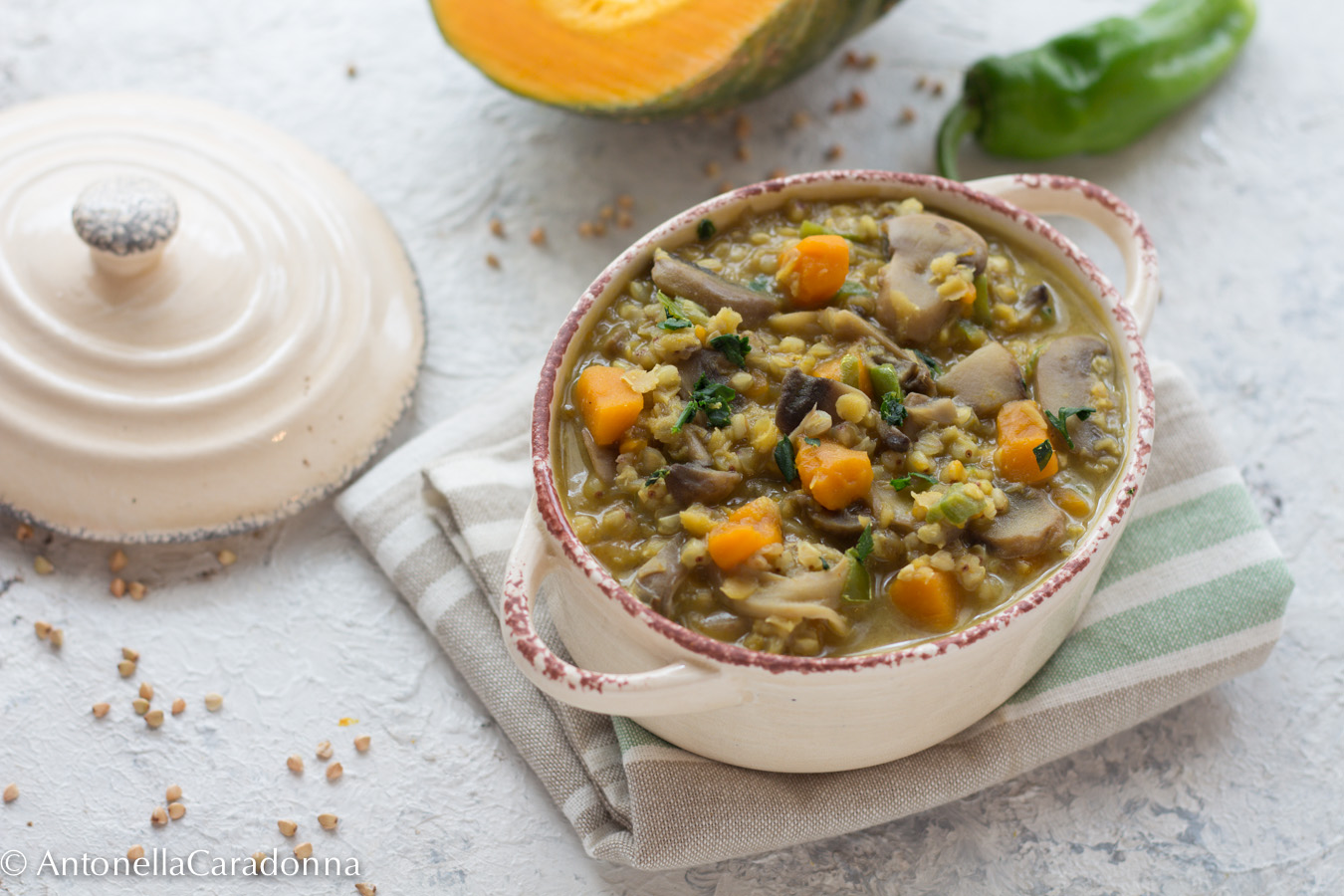 zuppa di grano saraceno e lenticchie rosse