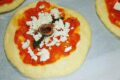 Pizzette tonde alla sarda