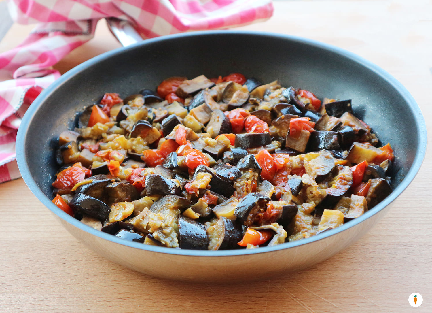 Melanzane lunghe saltate in padella | Oggi Veggie