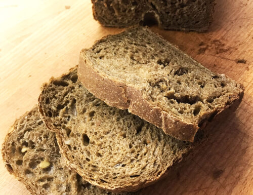Pane nero metodo Poolish con la macchina del pane