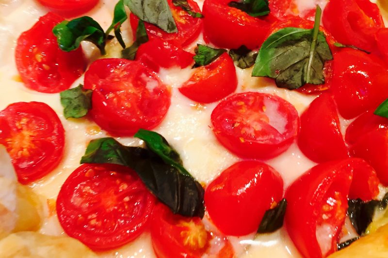Sfogliata pomodorini e mozzarella – Tomatoe and mozzarella quiche