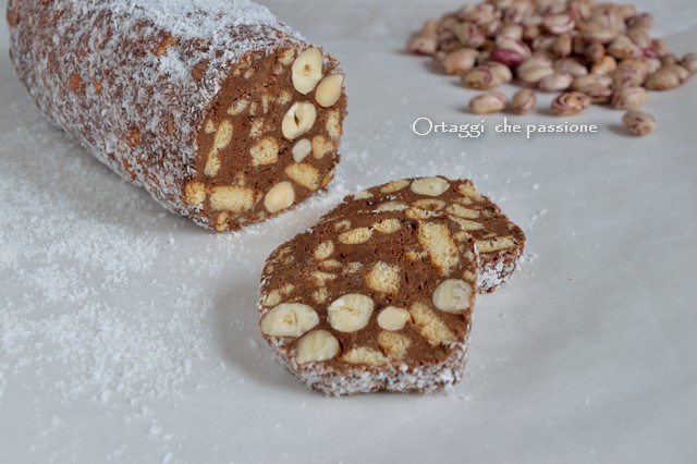 Salame al cioccolato con fagioli, orizzontale