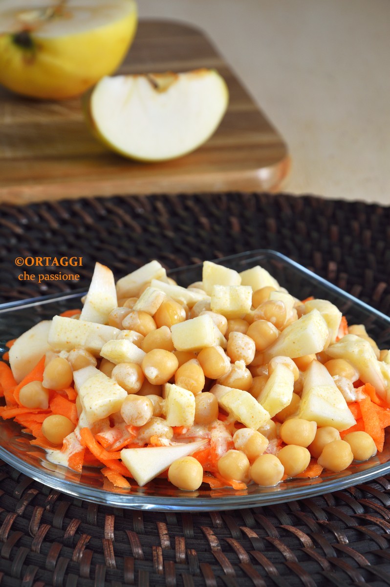 insalata di ceci e carote con mela