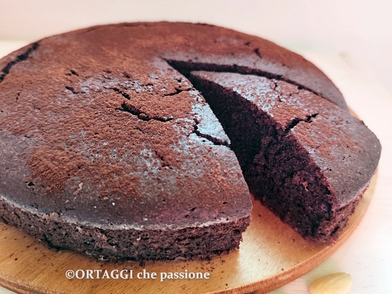 dolce torta mandorle e cacao morbida e cremosa