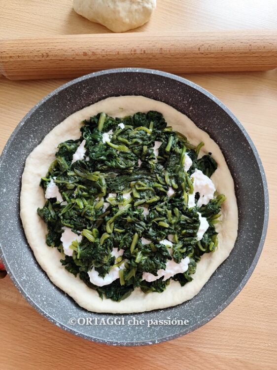 aggiungere altra verdura alla focaccia