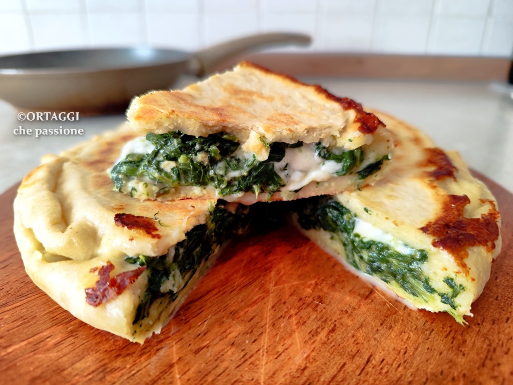 focaccia in padella veloce verdure e formaggio