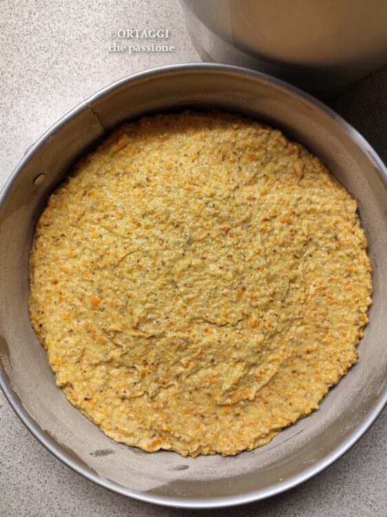 livellare impasto e infornare torta