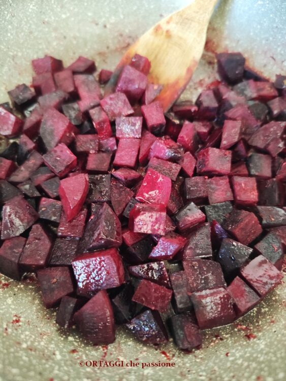 barbabietole rosse in padella ricetta facile e veloce