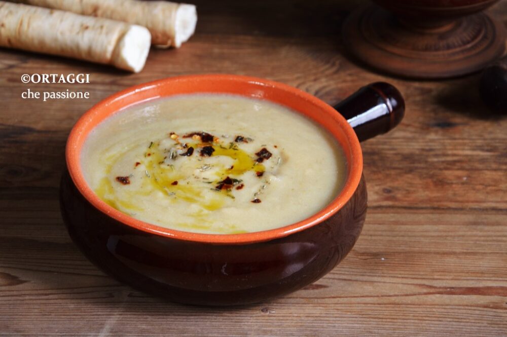 Vellutata di radici amare - crema gustosa