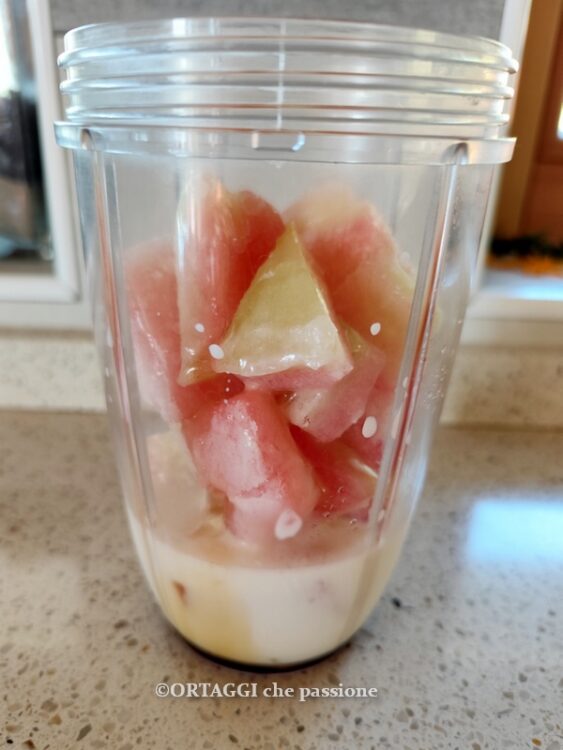  ingredienti per il frappe nel frullatore