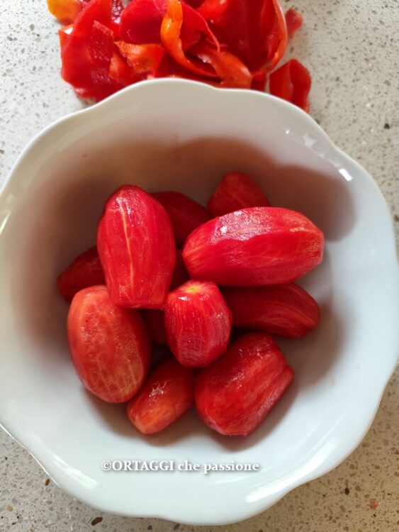 sbucciare pelare i pomodori Perini San Marzano