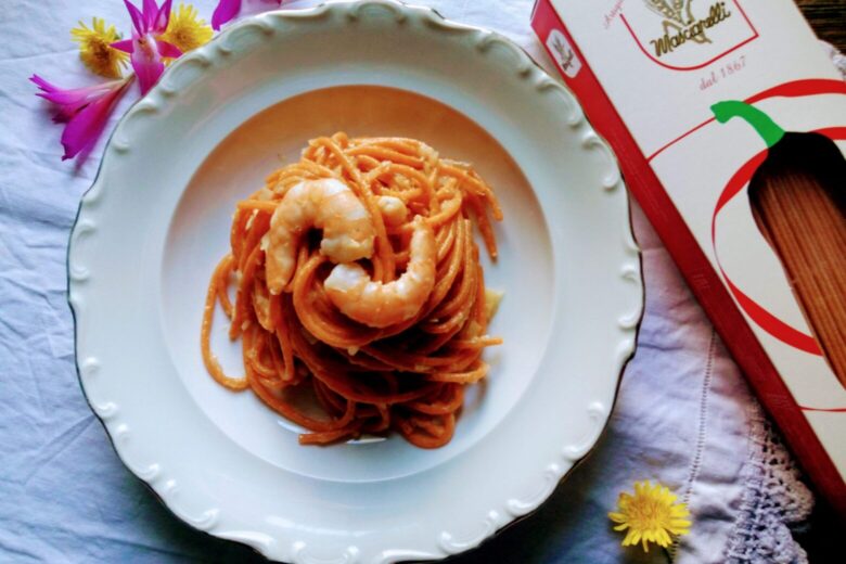 Spaghetti al Peperone dolce d’Abruzzo con Gamberi e Porro