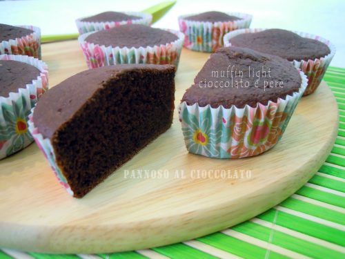 Muffin light cioccolato e pere – ricetta tradizionale e bimby