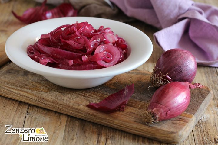 cipolle di Tropea in agrodolce